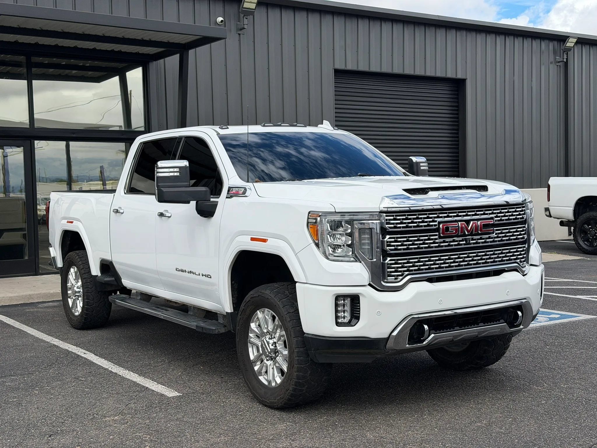 Used 2020 GMC Sierra 2500 Denali w/ Denali Ultimate Package AWD/4WD image 15