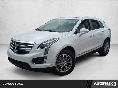 Used 2017 Cadillac XT5 Luxury FWD image 1