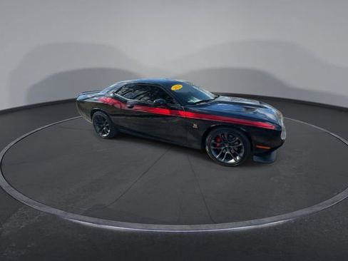 Used 2021 Dodge Challenger R/T Scat Pack RWD image 3
