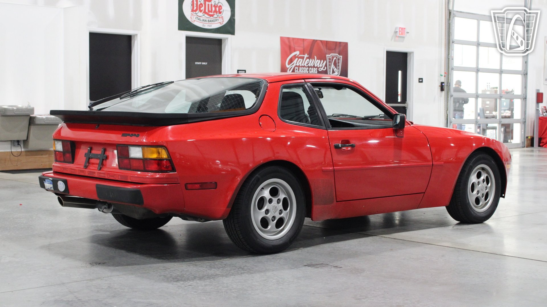 Used 1988 Porsche 944 Coupe RWD image 24