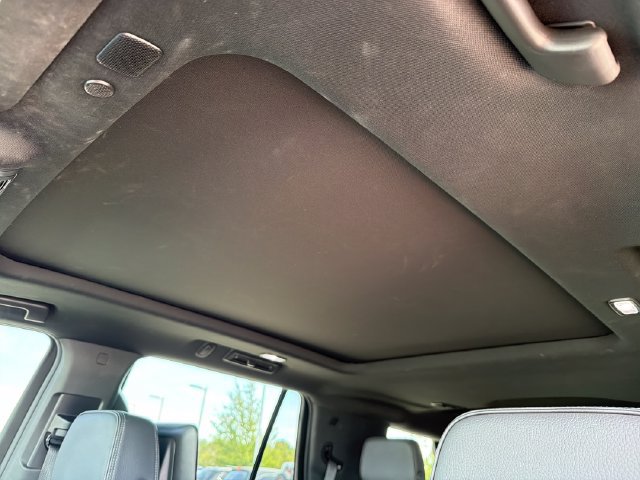 Used 2021 GMC Yukon Denali w/ Denali Premium Package AWD/4WD image 18