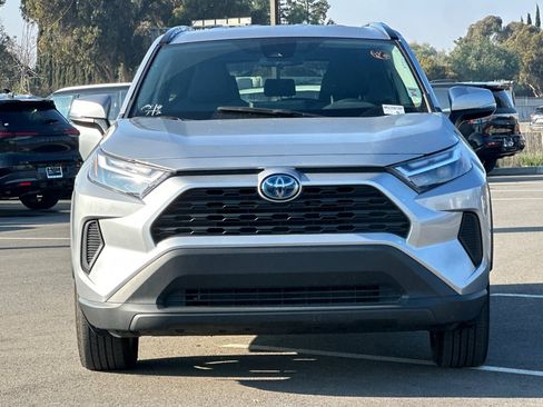 Used 2024 Toyota RAV4 XLE image 9