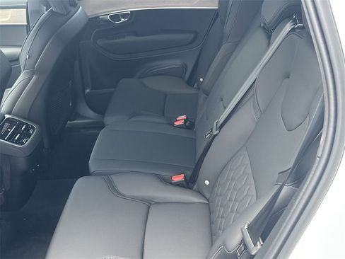 New 2025 Volvo XC90 B6 Core w/ Protection Package image 12