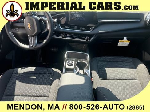 New 2026 Chevrolet Equinox LT AWD/4WD image 17