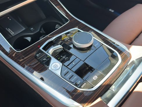 New 2026 BMW X5 xDrive40i w/ Climate Comfort Package image 25