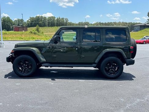 Used 2021 Jeep Wrangler Unlimited Sahara AWD/4WD image 6