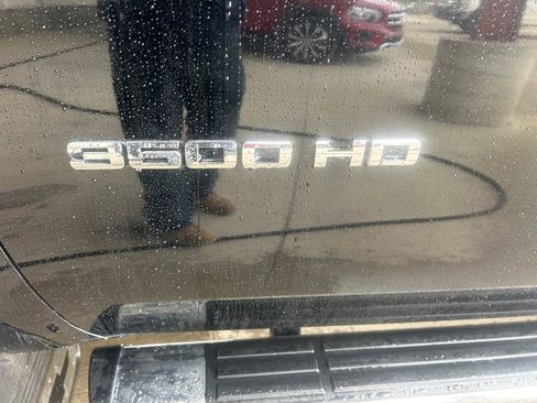 Used 2011 Chevrolet Silverado 3500 LTZ image 4