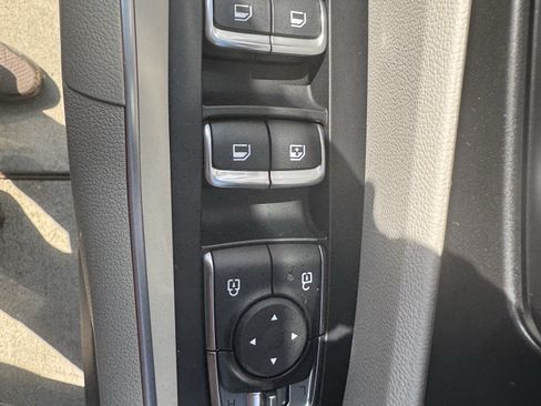 New 2026 Kia Sorento S AWD/4WD image 9