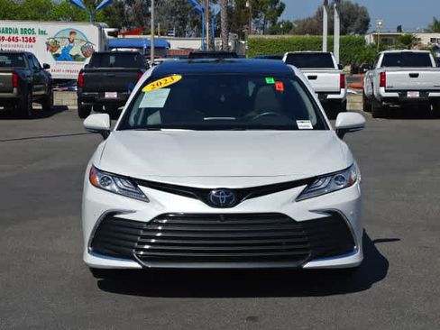 Used 2023 Toyota Camry XLE w/ Navigation Package FWD image 3