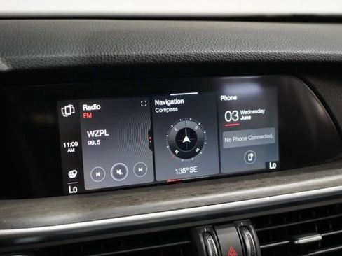 Used 2020 Alfa Romeo Stelvio Ti w/ Active Blind Spot Package AWD/4WD image 22
