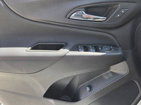 Used 2024 Chevrolet Equinox RS FWD image 22