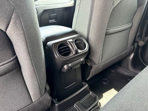 Used 2024 Jeep Wrangler Unlimited AWD/4WD image 25