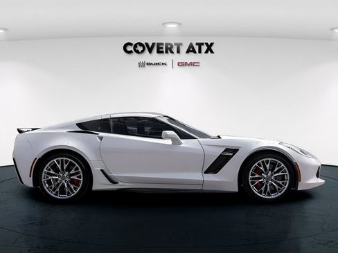 Used 2017 Chevrolet Corvette Z06 w/ Battery Protection Package RWD image 8