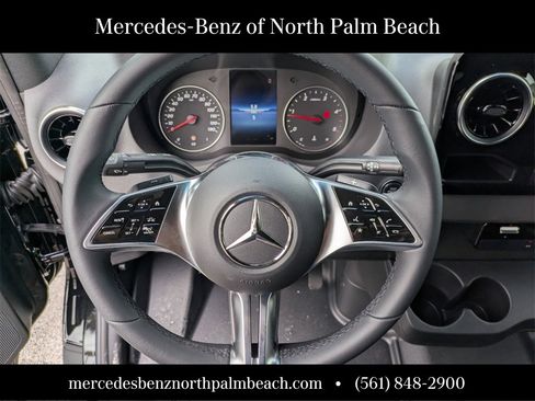 New 2025 Mercedes-Benz Sprinter 2500 image 9