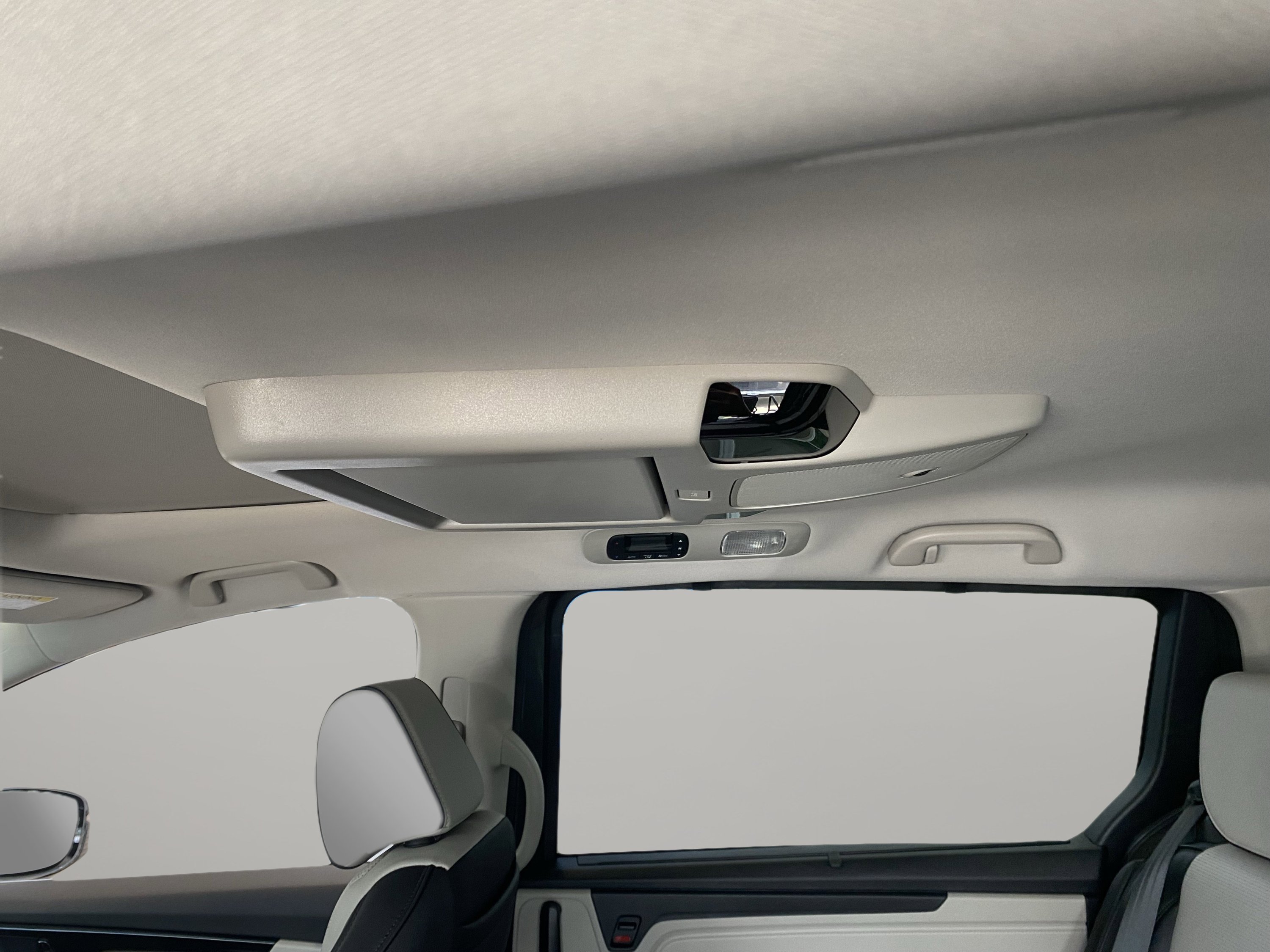 Used 2026 Honda Odyssey Elite image 14