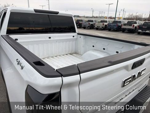 Used 2022 GMC Sierra 1500 Elevation image 29