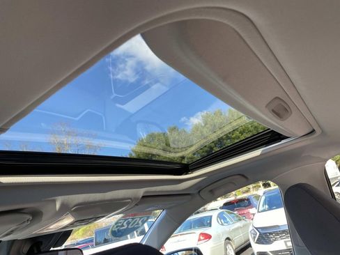 Used 2025 Toyota RAV4 XLE image 11