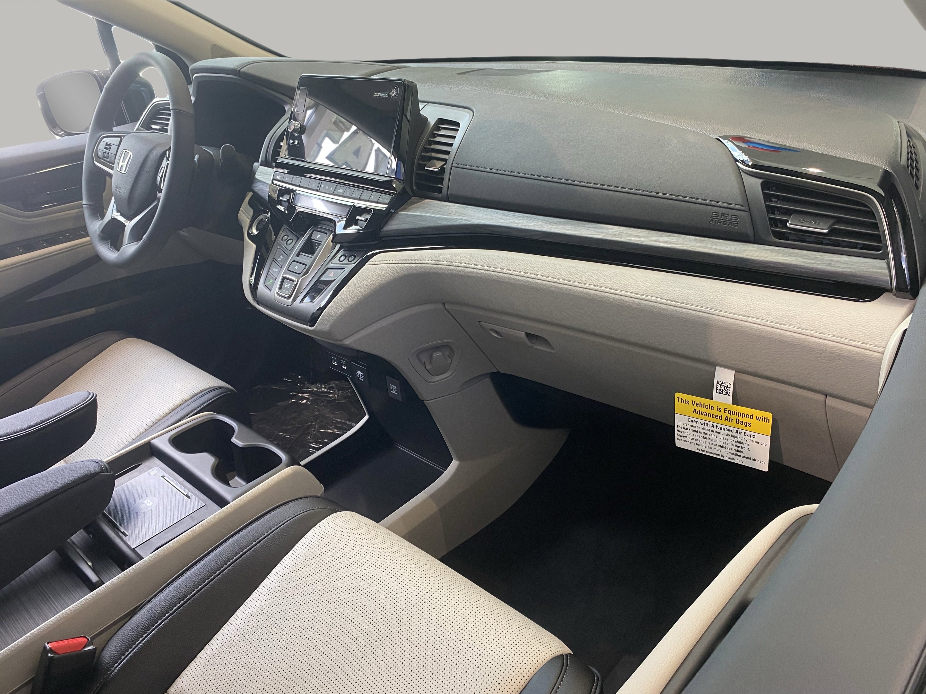 Used 2026 Honda Odyssey Elite image 7