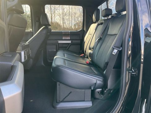 Used 2022 Ford F250 Lariat w/ Chrome Package image 14