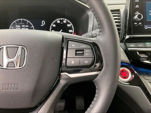 Certified 2026 Honda Odyssey Touring image 24