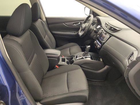 Used 2020 Nissan Rogue SV image 21