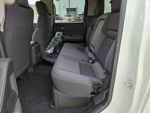 New 2025 Nissan Frontier SV w/ SV Convenience Package RWD image 14