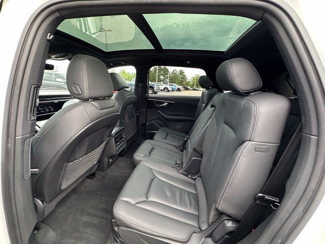 Used 2025 Audi Q7 3.0T Premium Plus AWD/4WD image 18