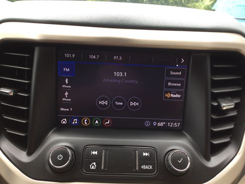 Used 2020 GMC Acadia Denali AWD/4WD image 15