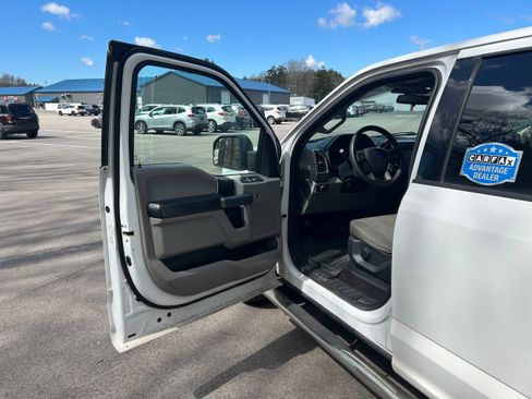 Used 2016 Ford F150 XLT w/ Trailer Tow Package AWD/4WD image 16