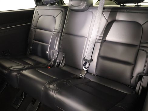 Certified 2023 Lincoln Navigator Reserve AWD/4WD image 14