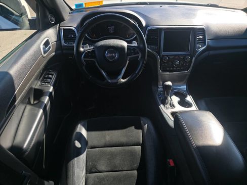 Used 2017 Jeep Grand Cherokee Altitude image 24