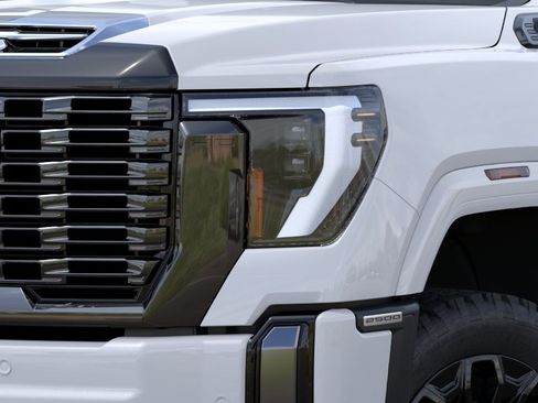 New 2026 GMC Sierra 2500 Denali Ultimate w/ LPO, Black Badging Package AWD/4WD image 10