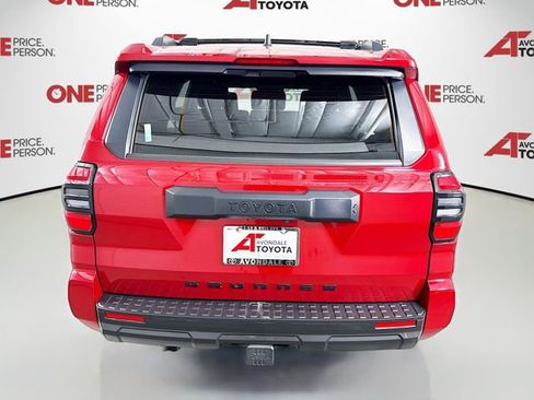 Certified 2025 Toyota 4Runner SR5 AWD/4WD image 7