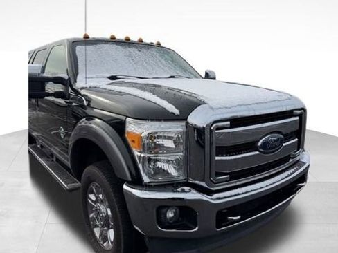 Used 2012 Ford F250 Lariat w/ Chrome Pkg image 8
