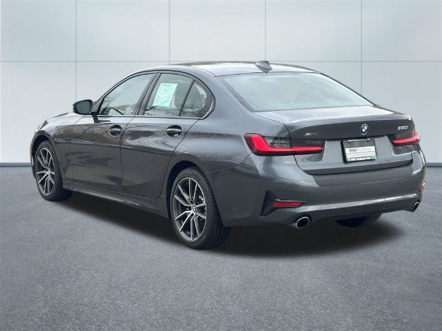 Used 2022 BMW 330i xDrive Sedan w/ Driving Assistance Package AWD/4WD image 9
