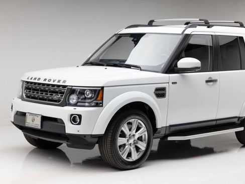 Used 2014 Land Rover LR4 HSE AWD/4WD image 25