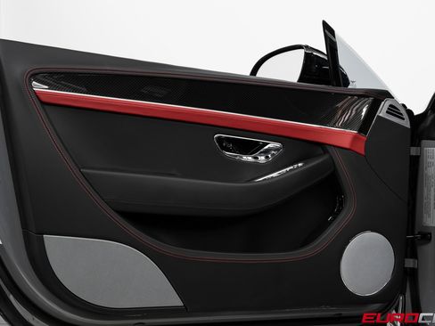 Used 2023 Bentley Continental GT Mulliner image 21