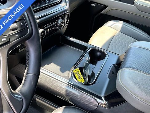 Used 2025 Chevrolet Silverado 2500 ZR2 w/ Technology Package AWD/4WD image 14