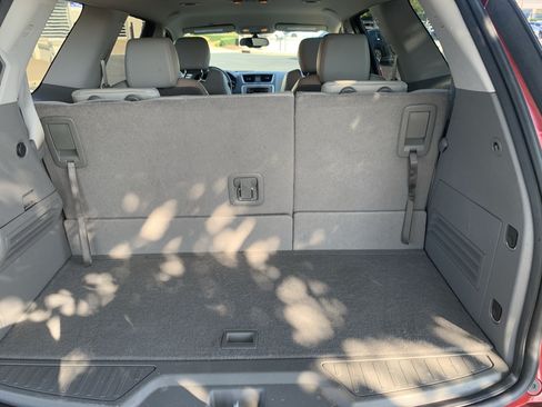 Used 2014 GMC Acadia SLT AWD/4WD image 6