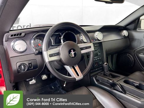 Used 2007 Ford Mustang GT Premium RWD image 3