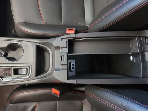 Used 2024 Chevrolet Equinox RS w/ RS Leather Package FWD image 32