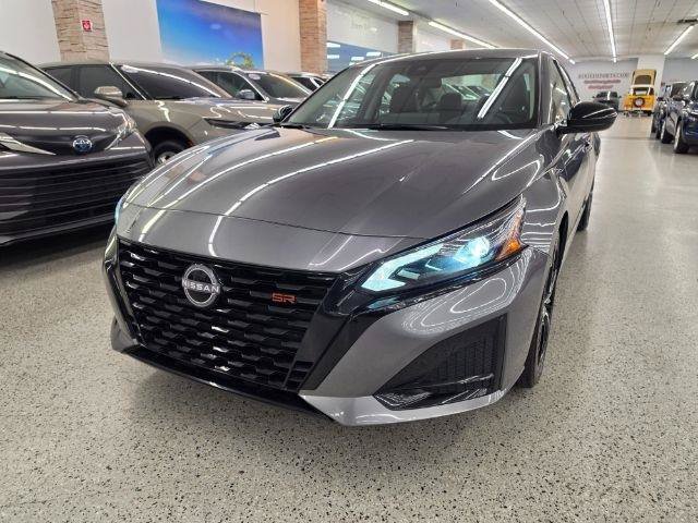 Used 2026 Nissan Altima 2.5 SR FWD image 2