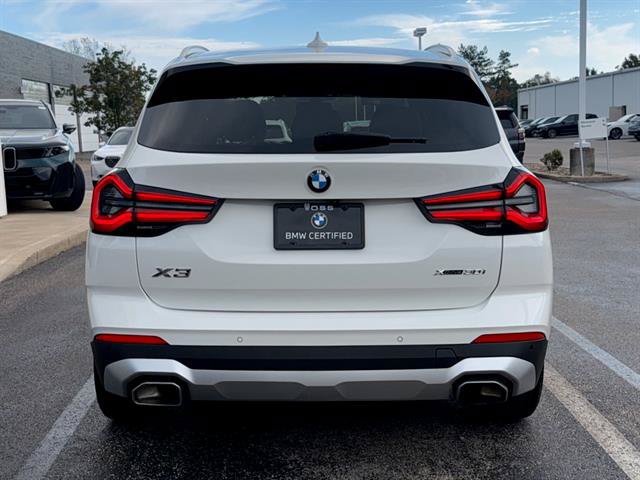 Used 2023 BMW X3 xDrive30i w/ Premium Package AWD/4WD image 4