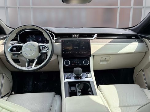 Used 2021 Jaguar F-PACE S AWD/4WD image 18