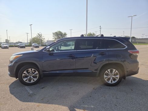 Used 2016 Toyota Highlander LE AWD/4WD image 13