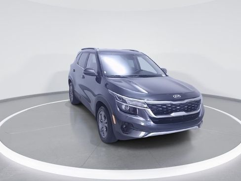 Certified 2021 Kia Seltos S image 9