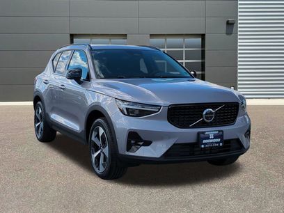 New 2026 Volvo XC40 B5 Plus w/ Protection Package Premier