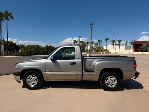 Used 2000 Chevrolet Silverado 1500 LS w/ Firm Ride Suspension Pkg RWD image 5