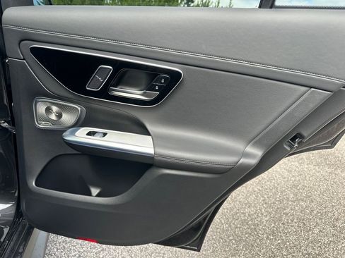 Certified 2025 Mercedes-Benz GLC 300 GLC 300 image 31