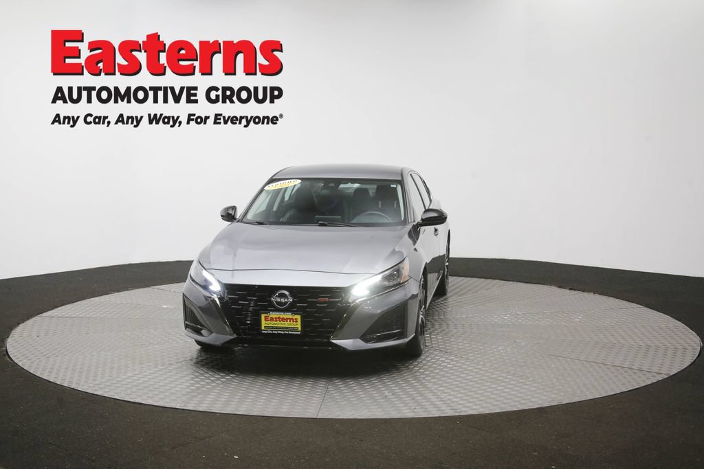 Used 2023 Nissan Altima 2.5 SR FWD image 54